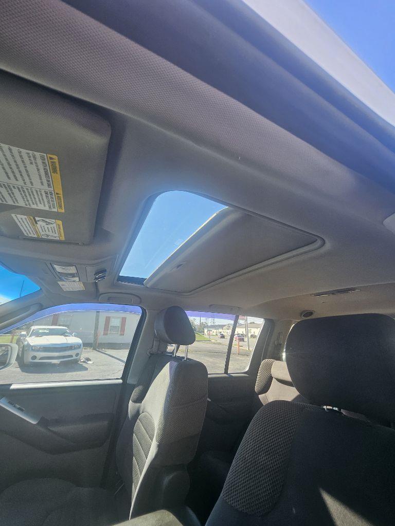 Nissan Pathfinder S 4WD 2008