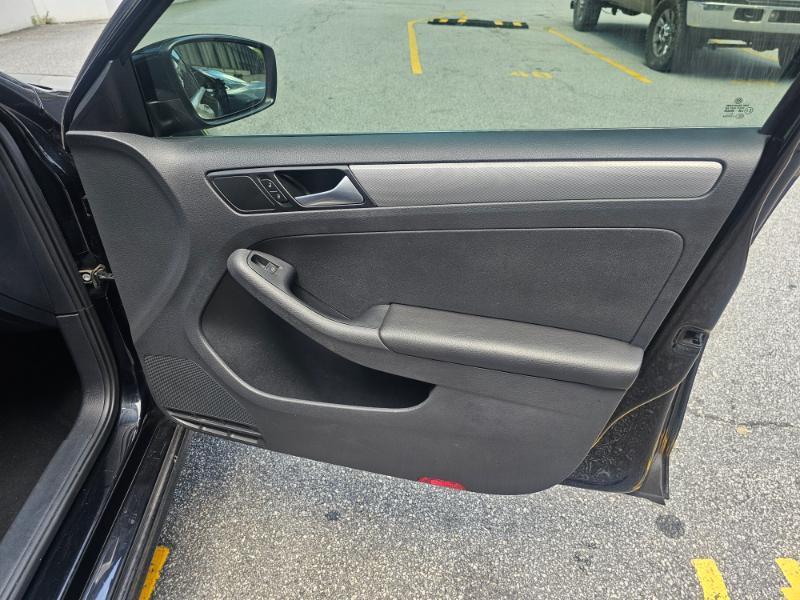 2017 Volkswagen Jetta S - Photo 13