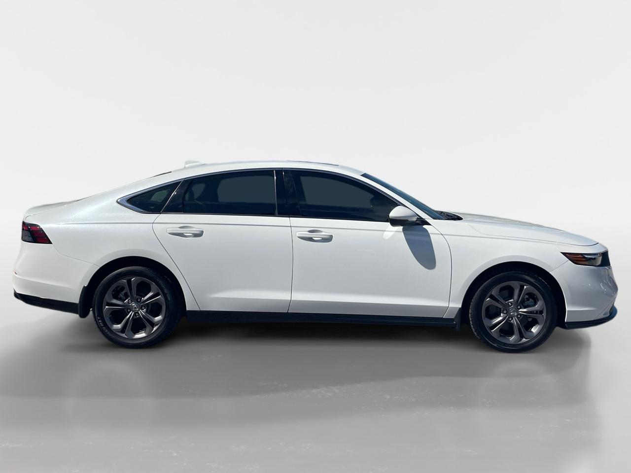 2024 Honda Accord Hybrid EX-L - Photo 9