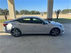 2020 Nissan Altima 