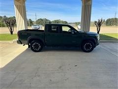 2024 Nissan Frontier 