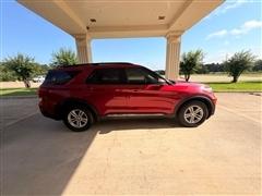 2020 Ford Explorer 