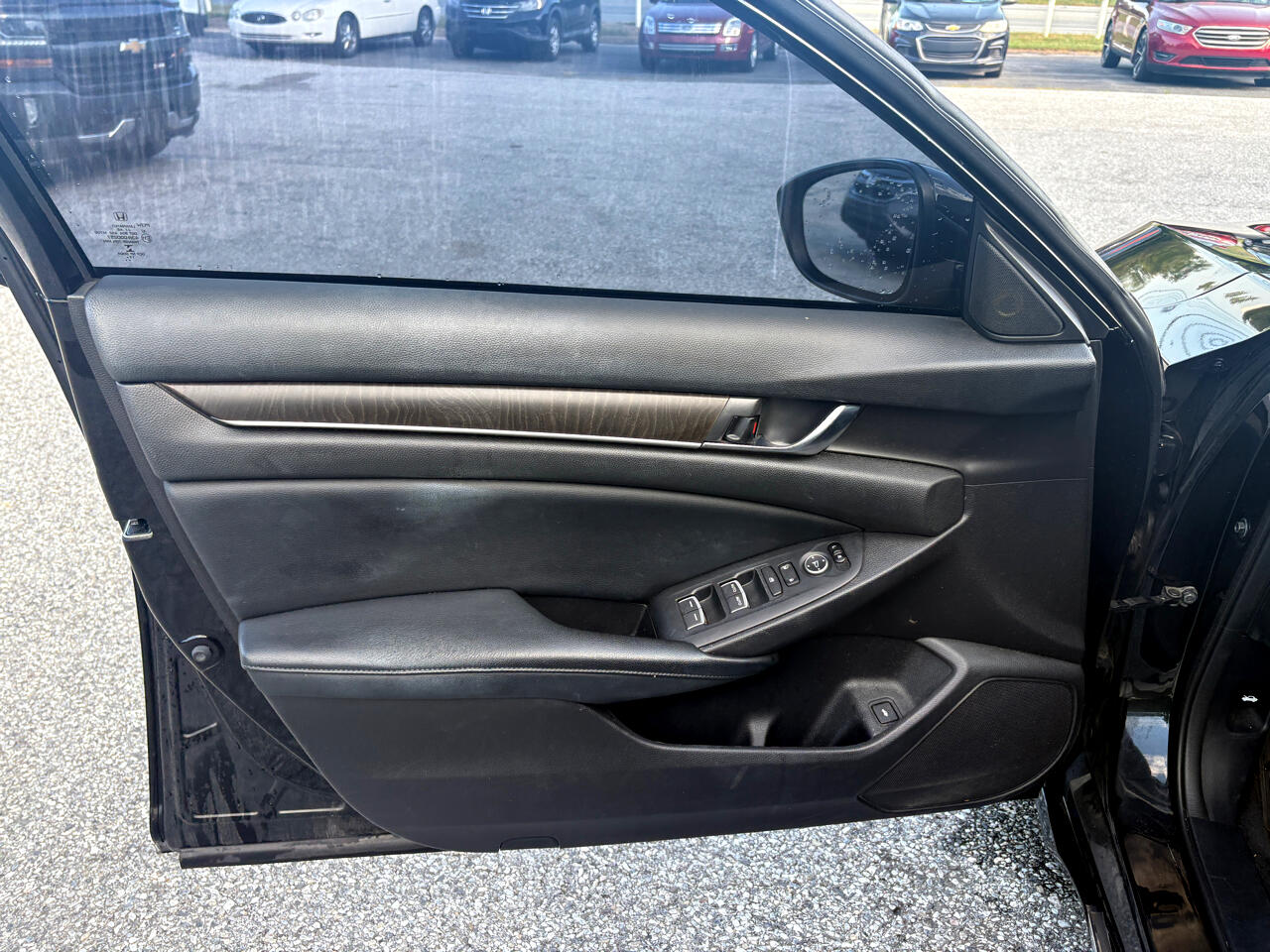 2018 Honda Accord EX 1.5T photo 6