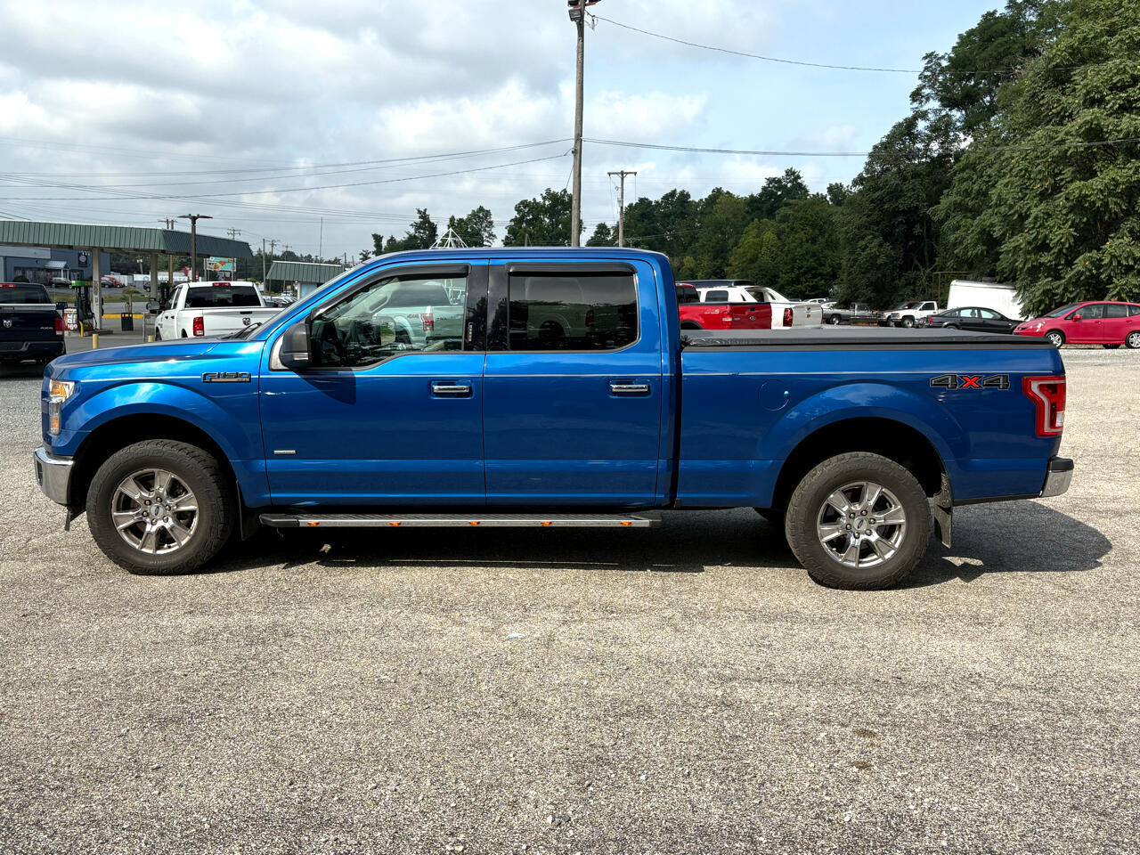 2017 Ford F-150 XLT photo 8