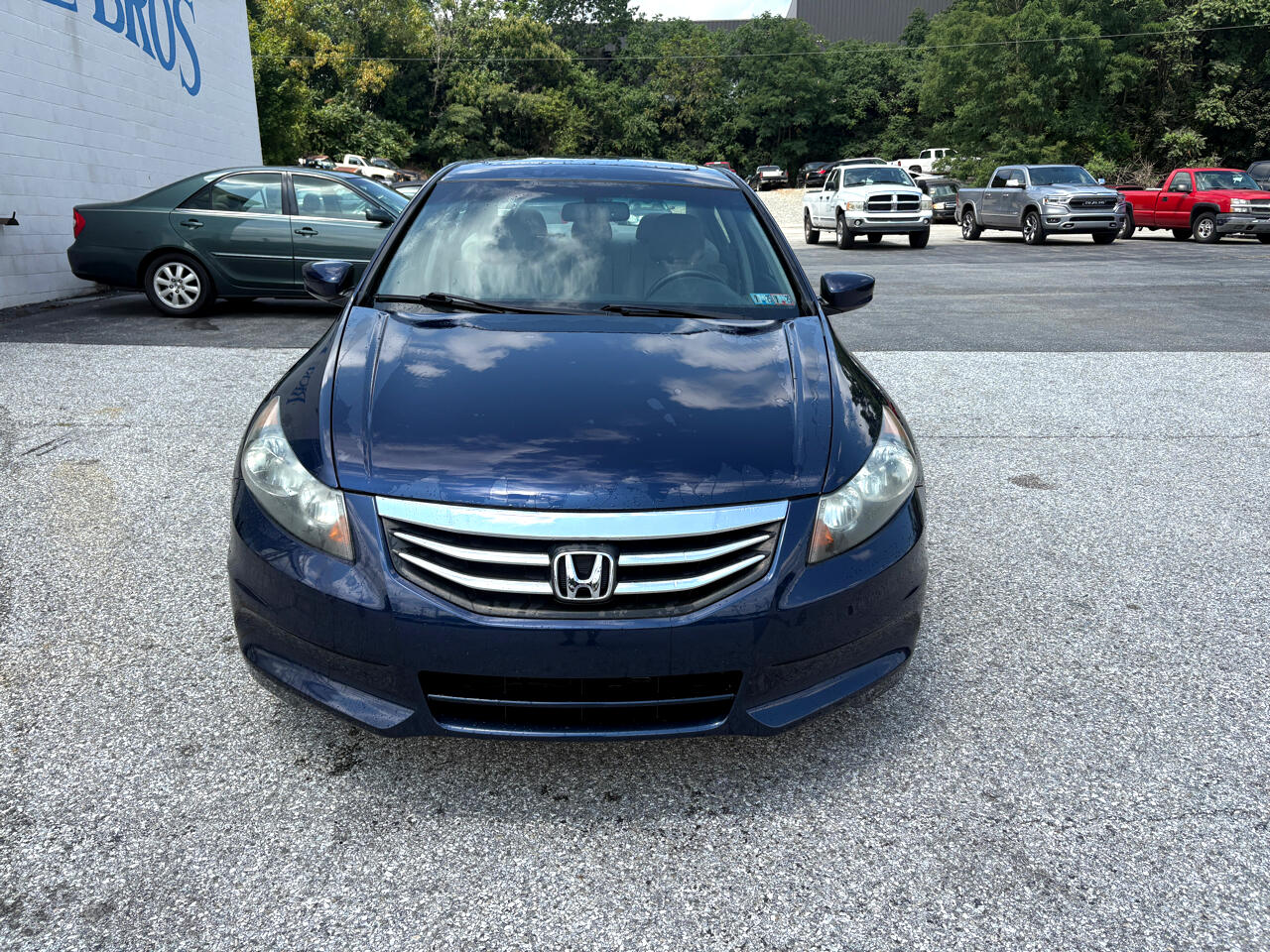 2011 Honda Accord EX-L photo 2