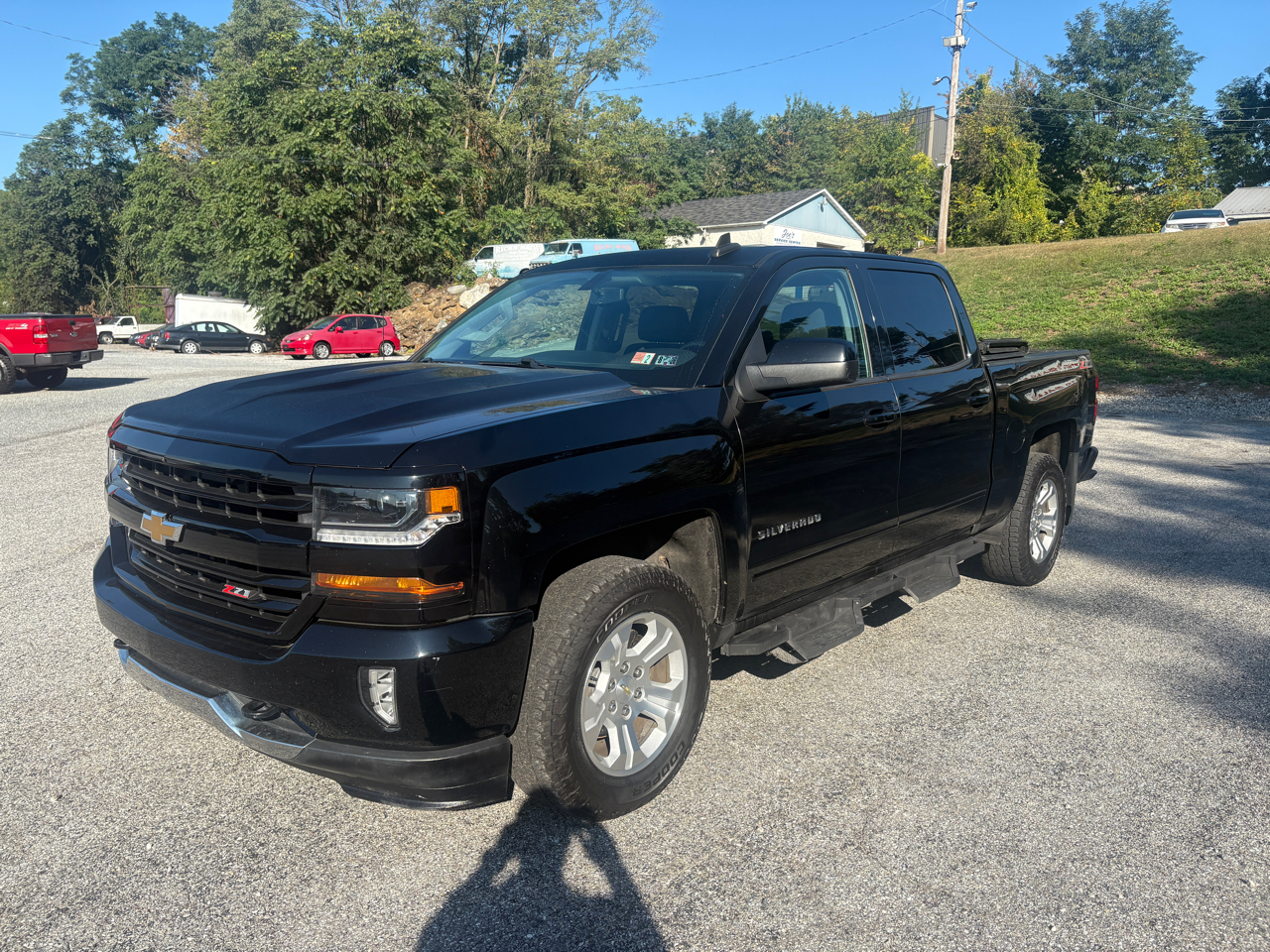 2017 Chevrolet Silverado 1500 4WD Crew Cab 143.5" LT w/2LT
