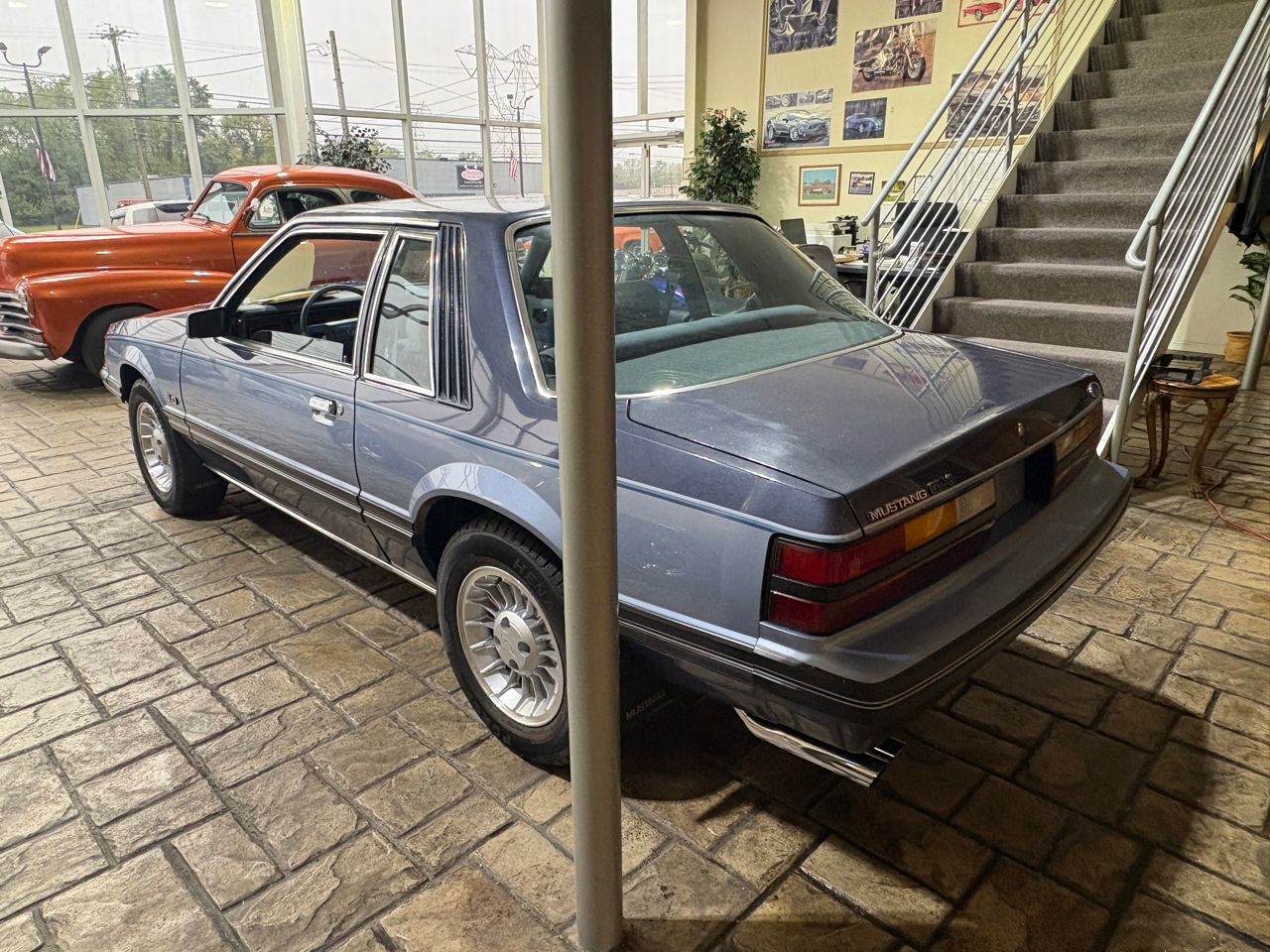 1983 Ford Mustang photo 4