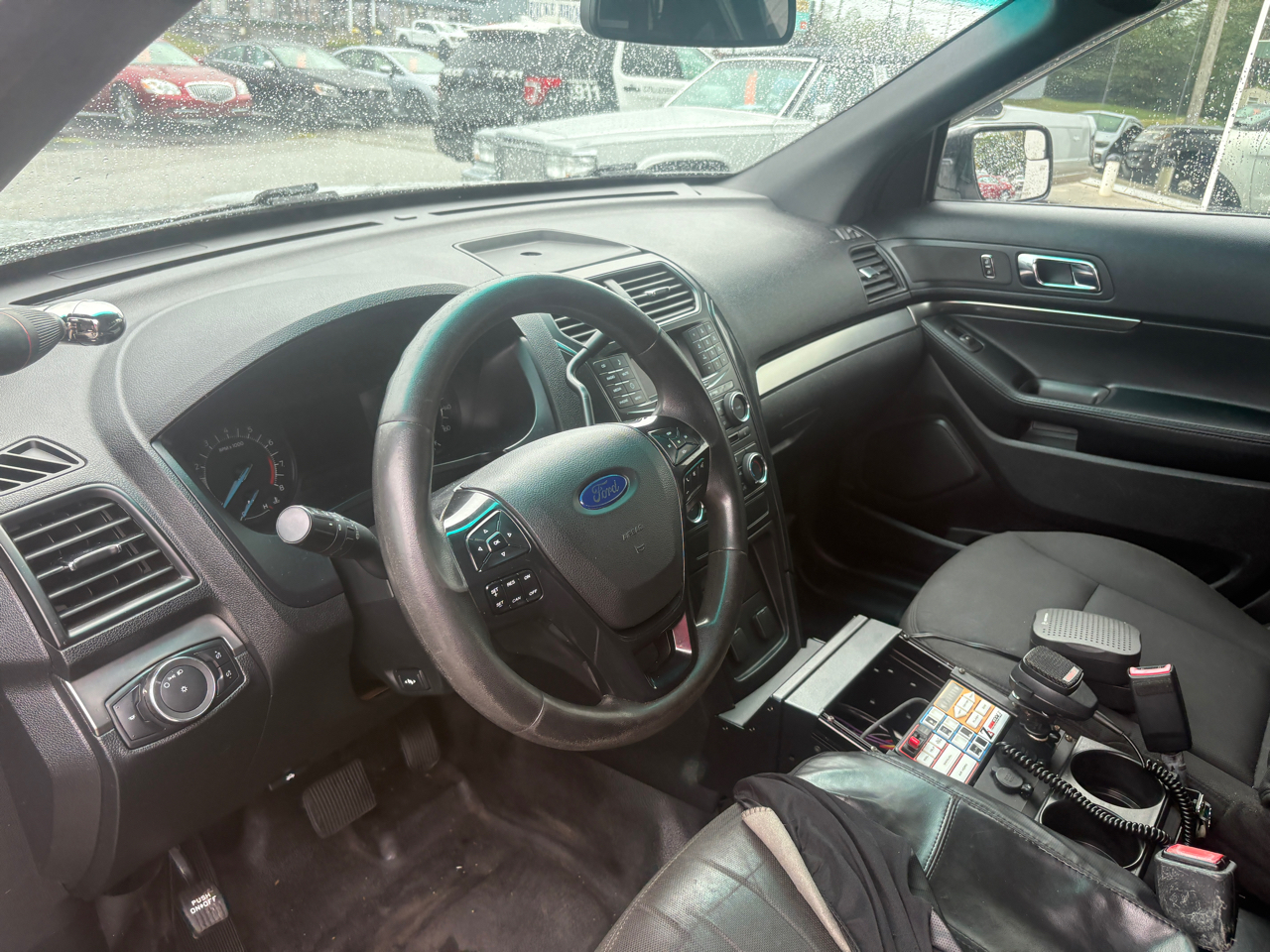 2016 Ford Explorer photo 6