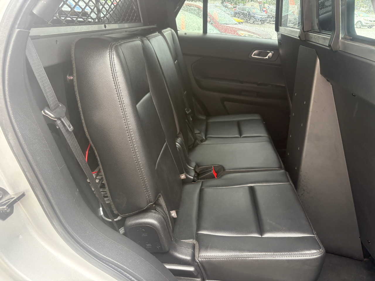 2016 Ford Explorer photo 9