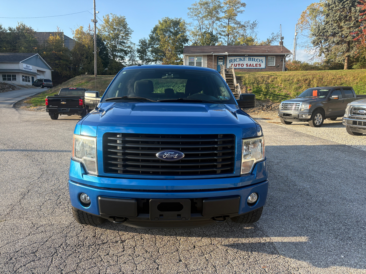 2014 Ford F-150 4WD SuperCrew 145" STX