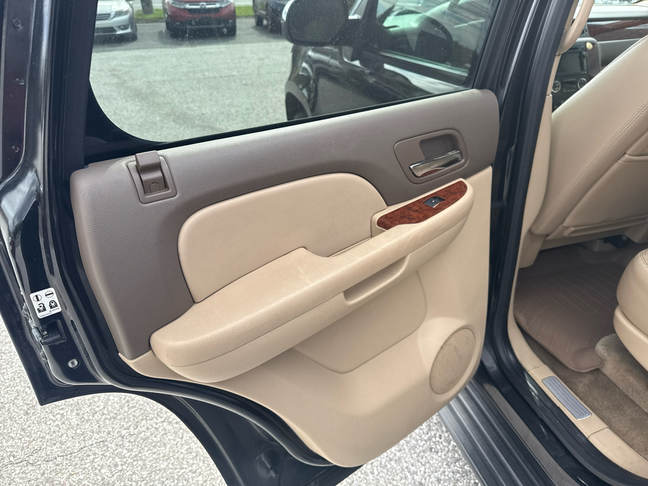 Chevrolet Tahoe 4WD 4dr 1500 LTZ 2009