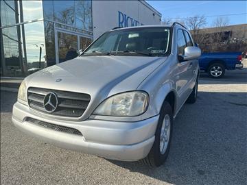 2000 Mercedes-Benz M-Class 4dr AWD 3.2L