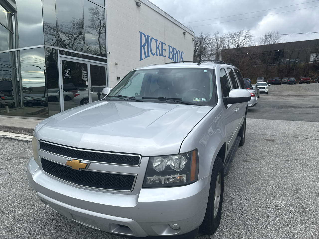 2014 Chevrolet Suburban 4WD 4dr LT