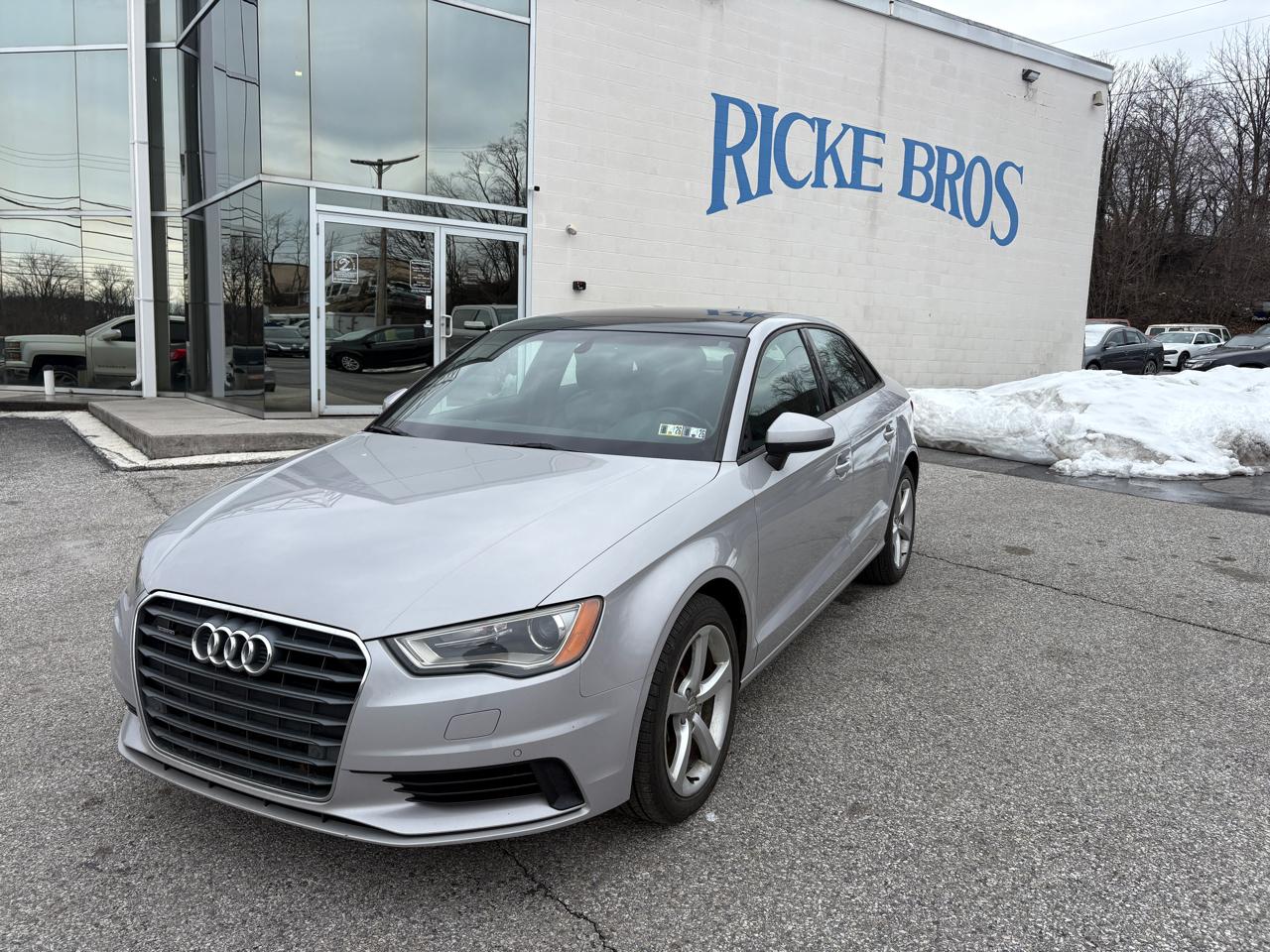 2016 Audi A3 4dr Sdn quattro 2.0T Premium