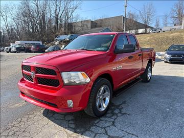 2014 RAM 1500 4WD Quad Cab 140.5" Express