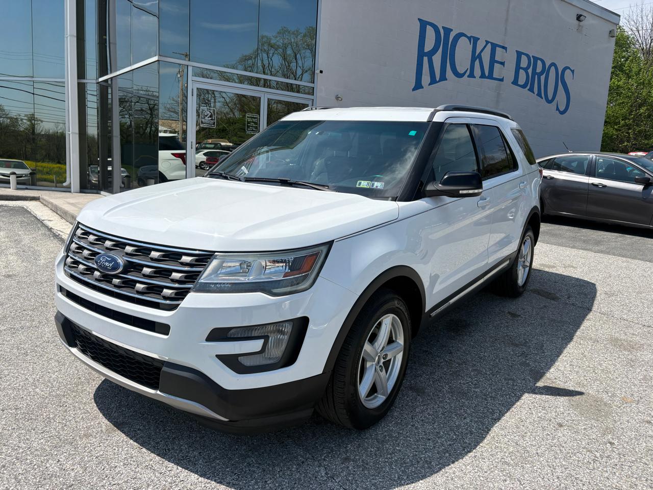 2017 Ford Explorer 4dr 112" WB XLT 4WD
