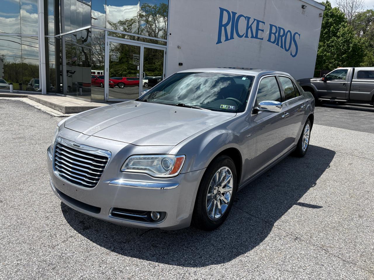 2011 Chrysler 300 4dr Sdn Limited RWD