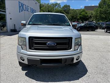 2013 Ford F-150 4WD SuperCrew 145" FX4