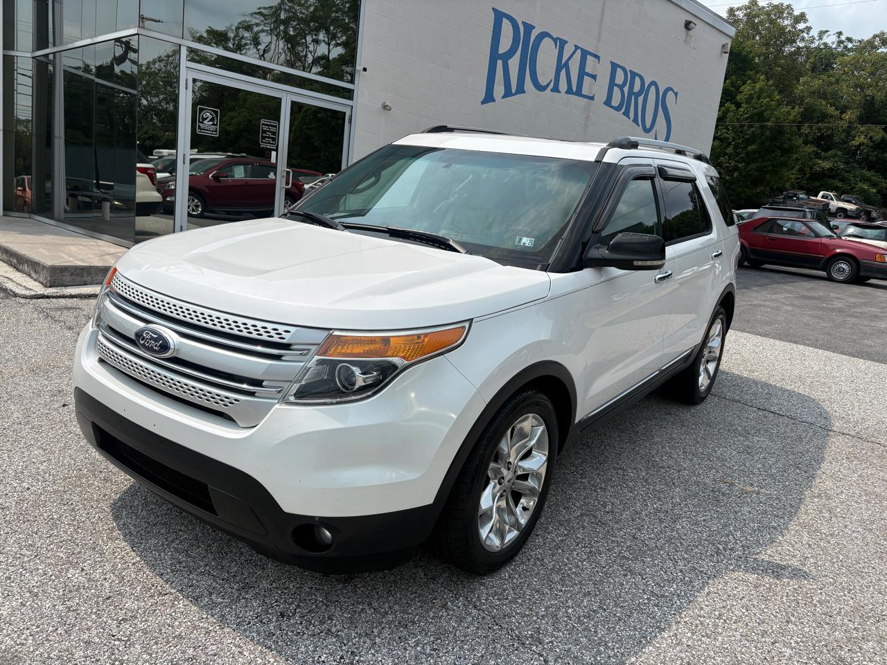 2013 Ford Explorer FWD 4dr XLT