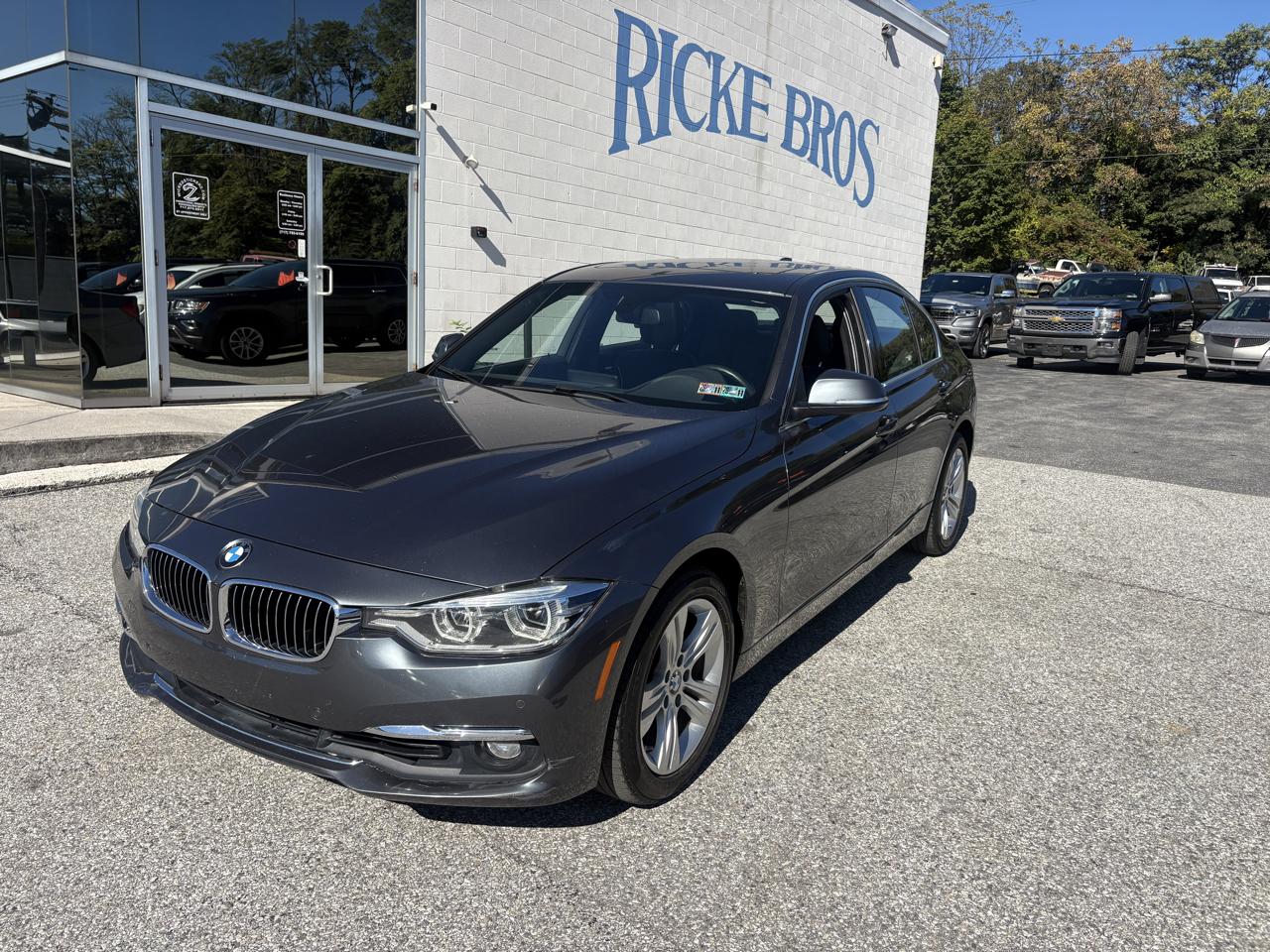 2016 BMW 3 Series 4dr Sdn 328i xDrive AWD SULEV South Africa