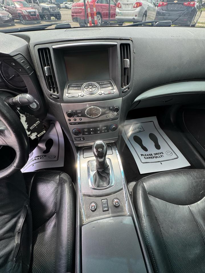Infiniti G Coupe G37x AWD 2010
