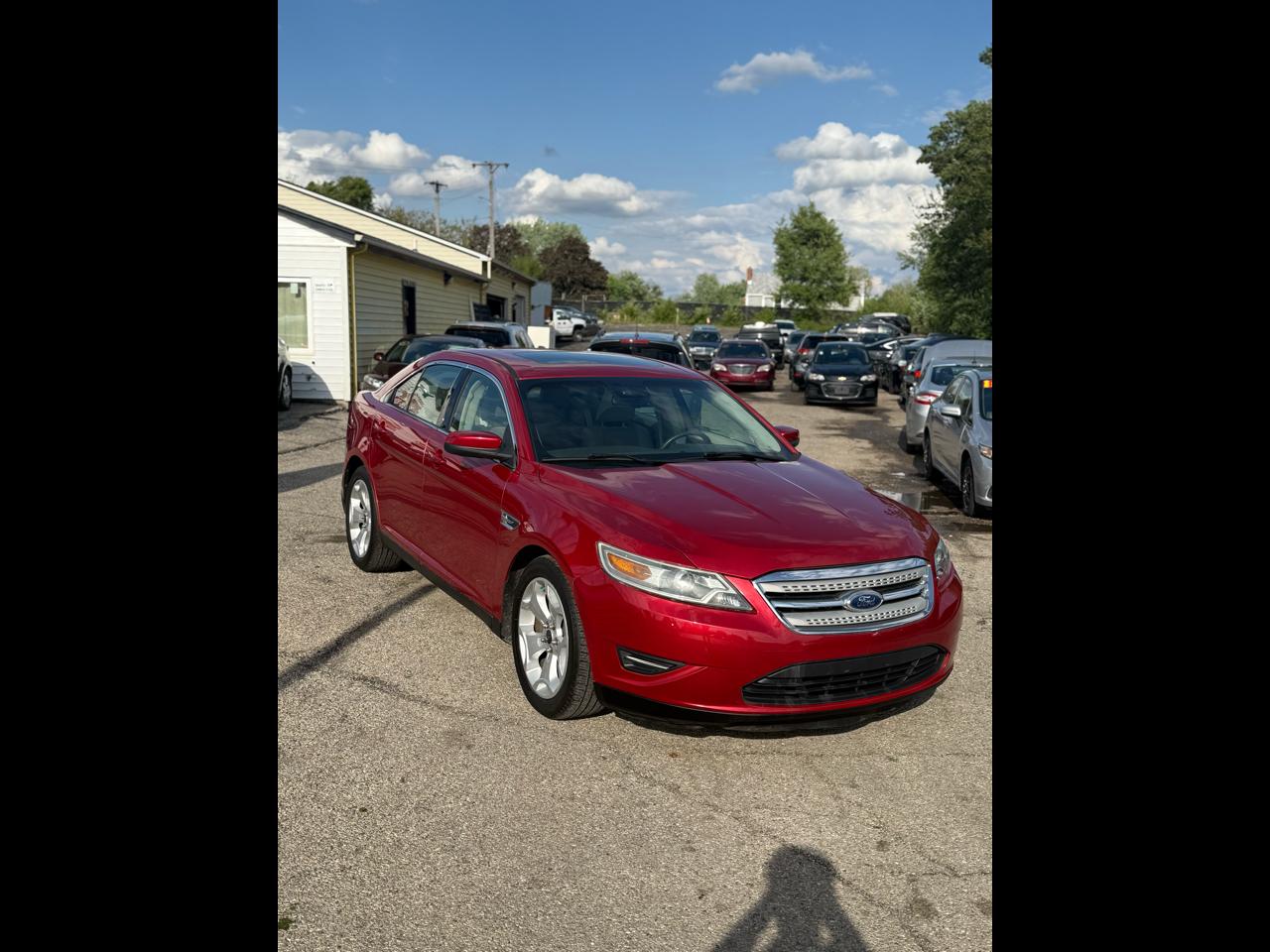 Ford Taurus SEL AWD 2011