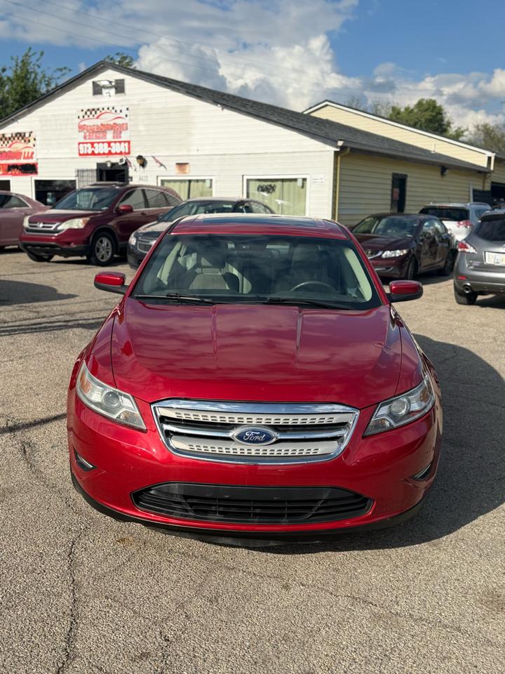 Ford Taurus SEL AWD 2011