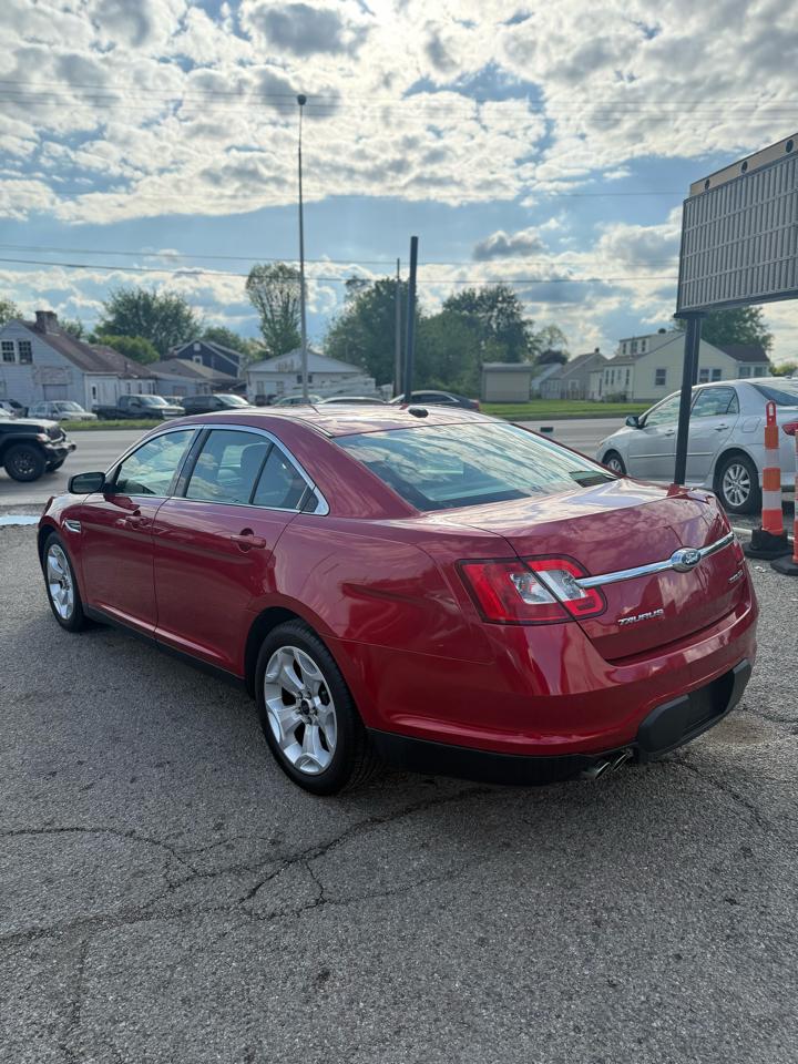 Ford Taurus SEL AWD 2011