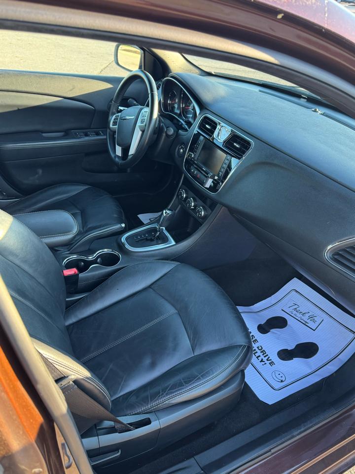 Chrysler 200 Limited 2012
