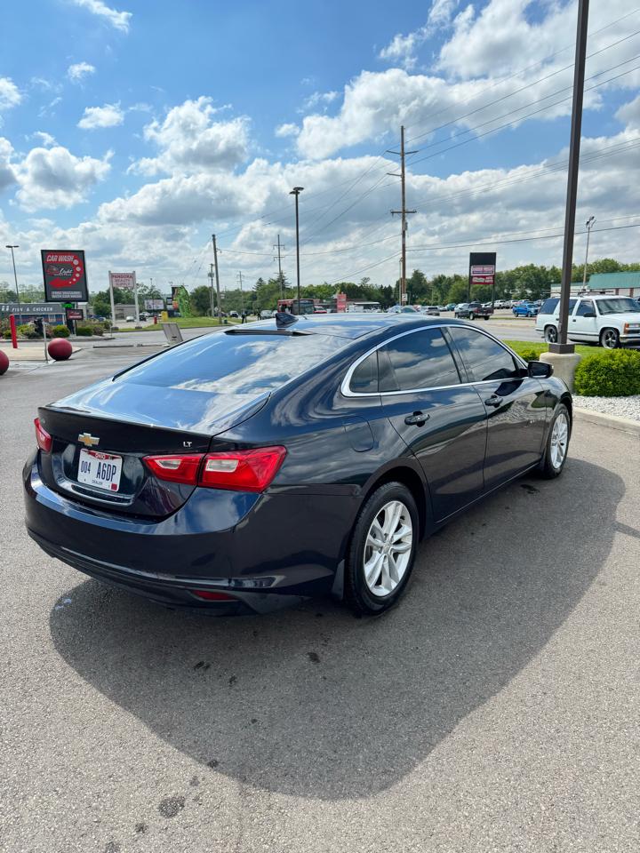 Chevrolet MALIBU LT Base 2017
