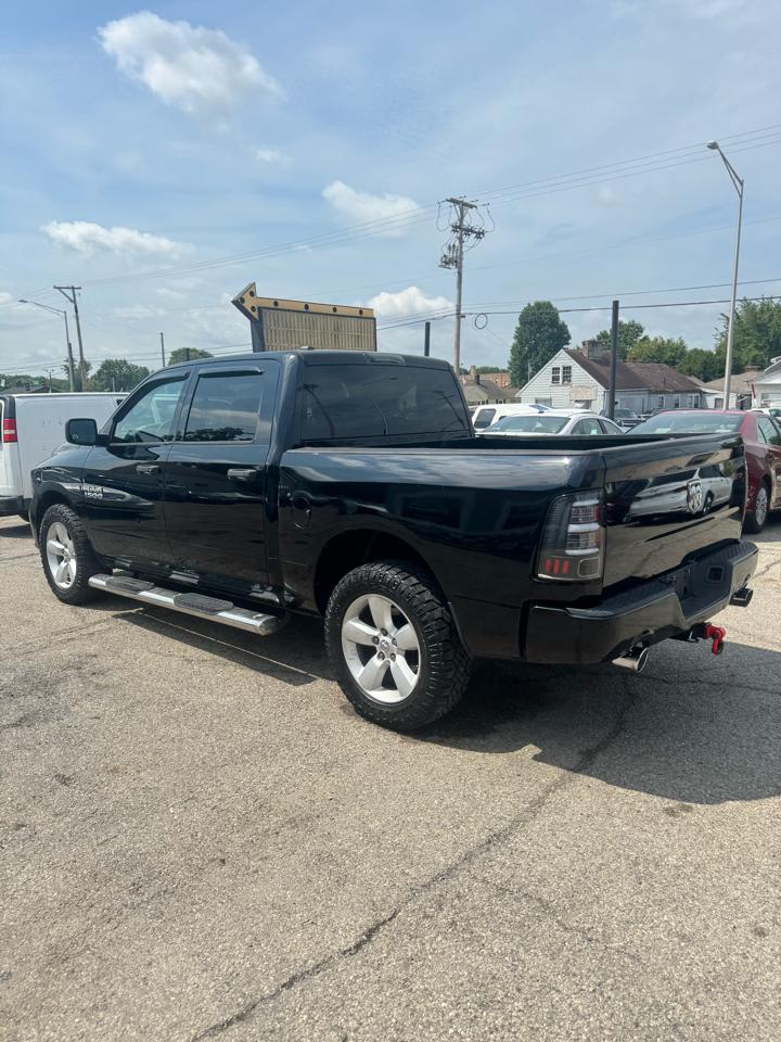 RAM 1500 2WD Crew Cab 140.5" Sport 2013