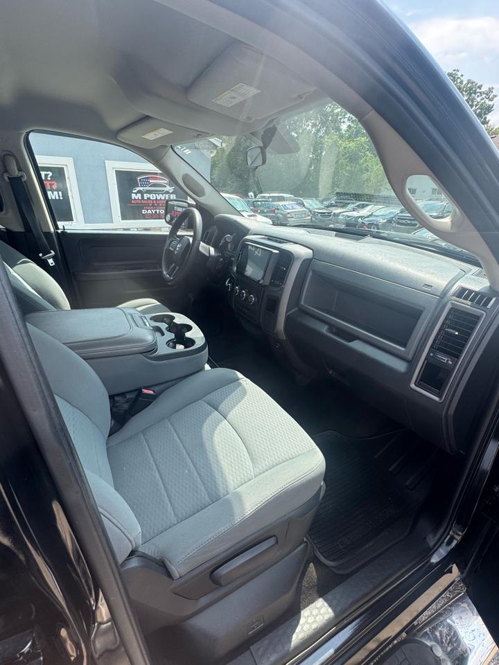 RAM 1500 2WD Crew Cab 140.5" Sport 2013