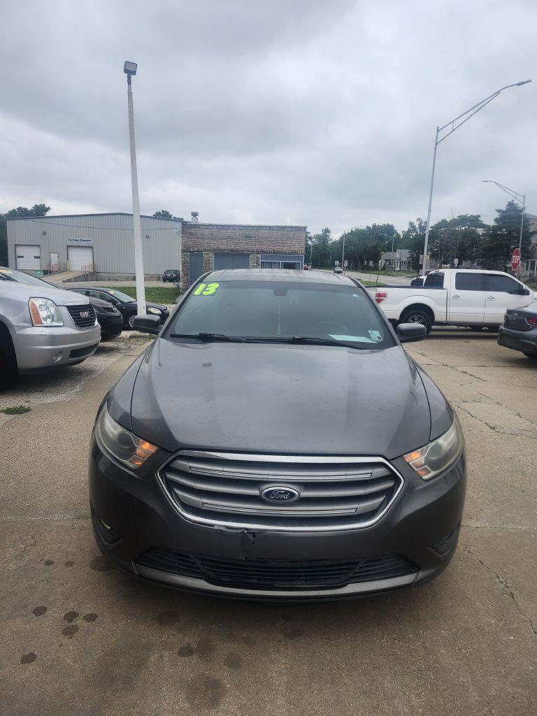 2013 Ford Taurus SEL FWD's photo