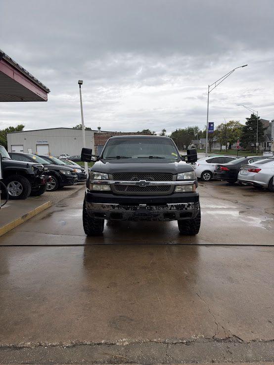 2003 Chevrolet Silverado 2500HD LS - Photo 7