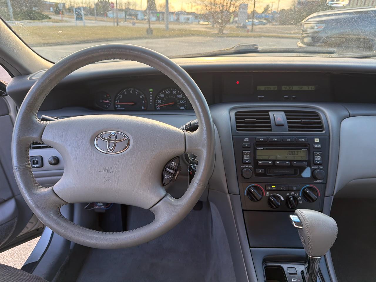 Toyota Avalon XL 2003