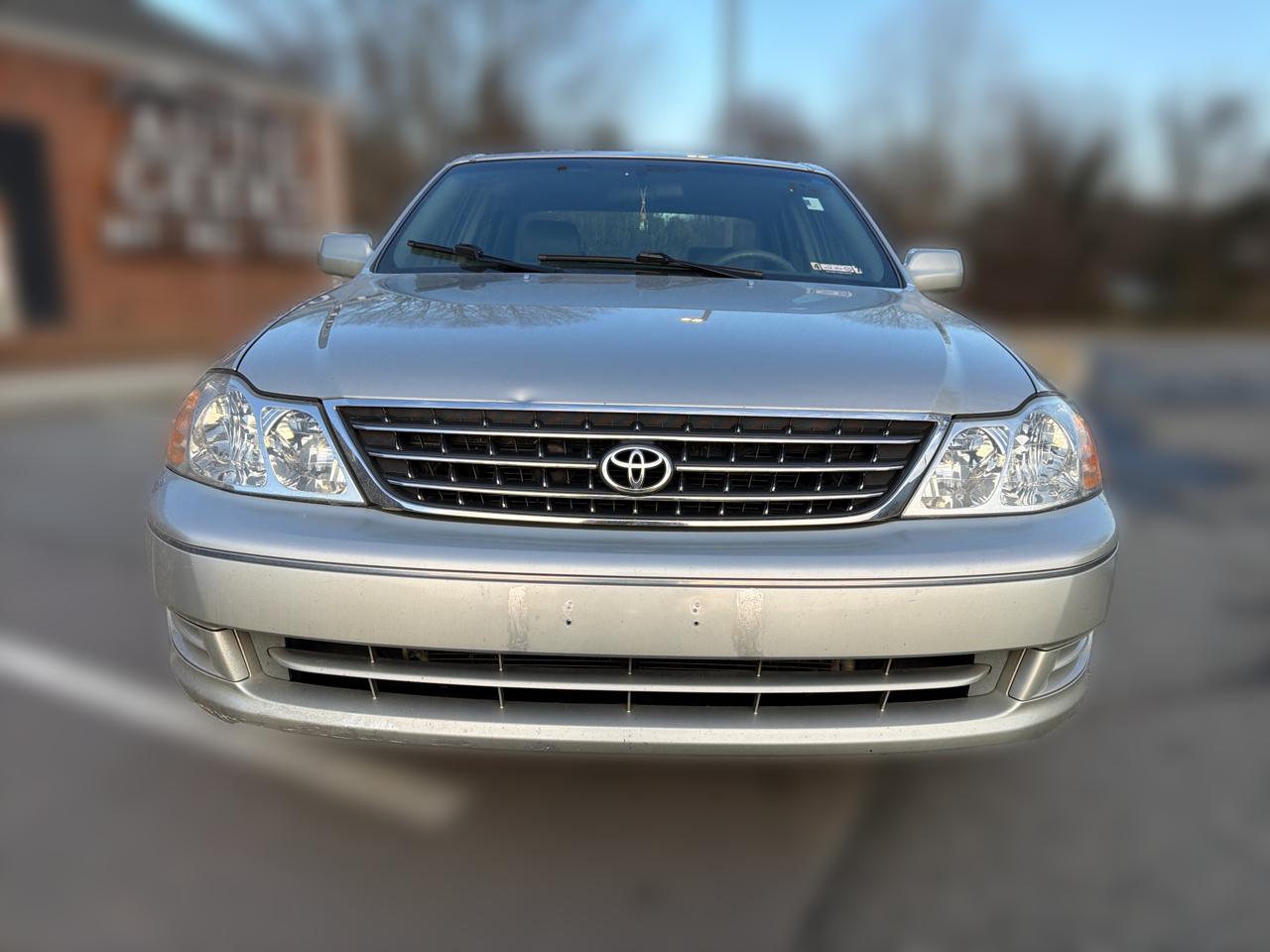 Toyota Avalon XL 2003