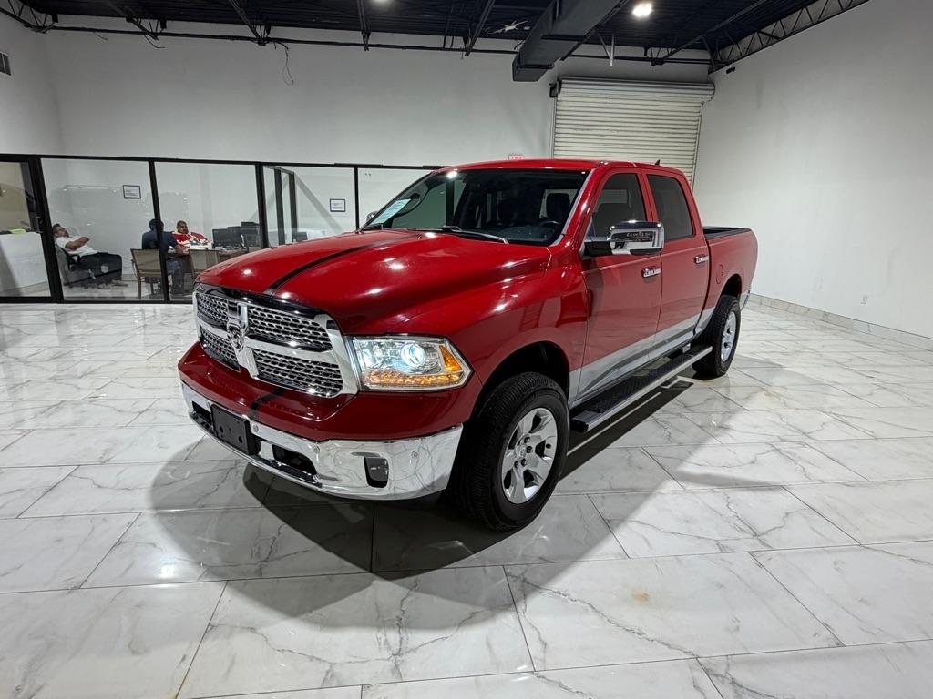 2017 RAM 1500 Laramie Crew Cab SWB 2WD