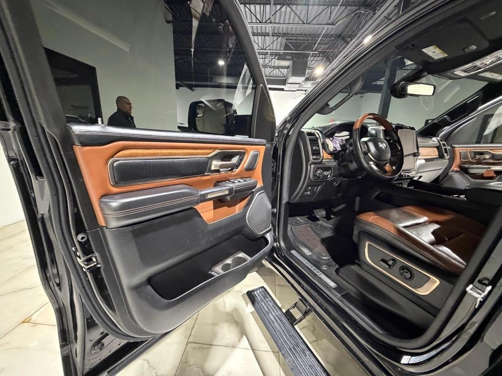 RAM 1500 Longhorn Crew Cab SWB 4WD 2020