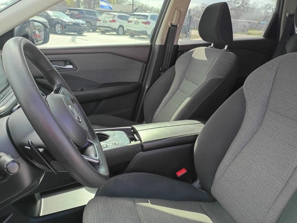 Nissan Rogue SV 2022