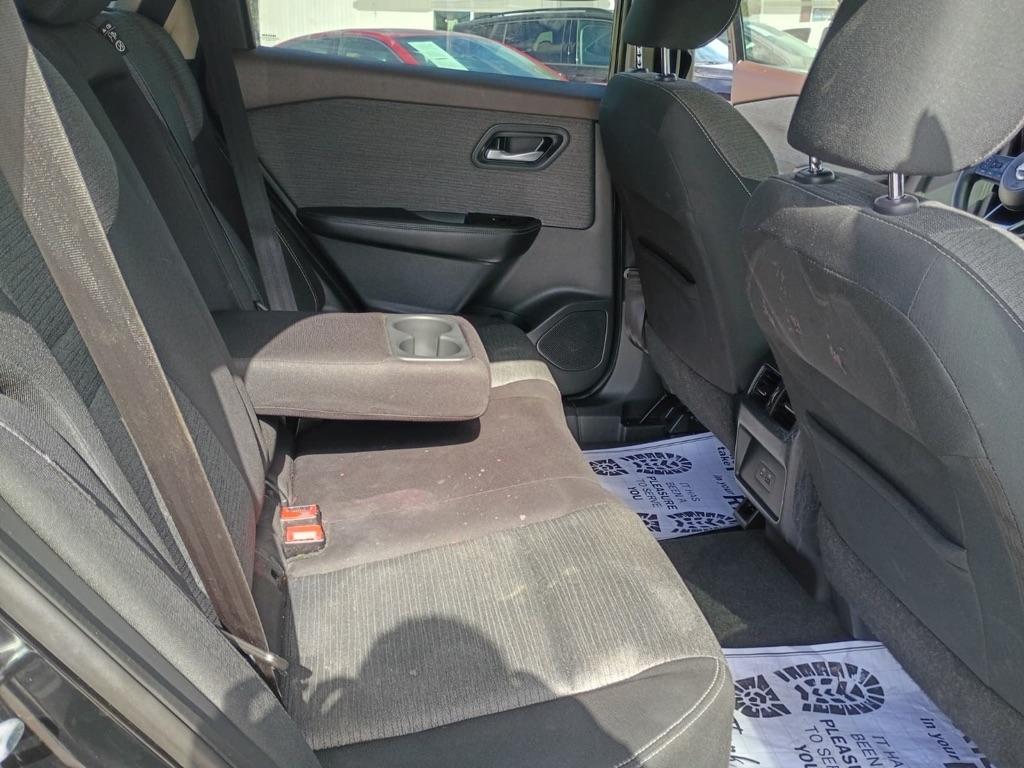 Nissan Rogue SV 2022