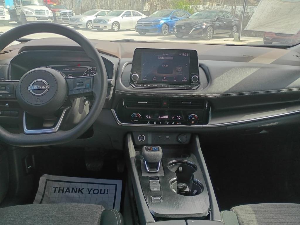 Nissan Rogue SV 2022