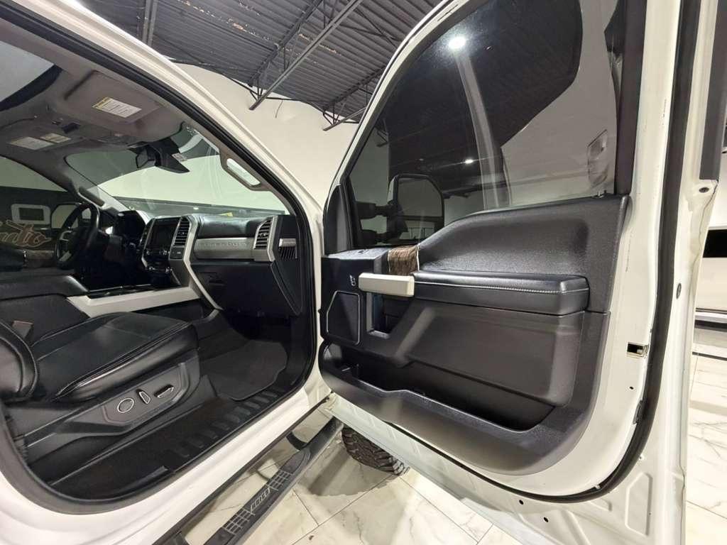 Ford F-250 SD Lariat Crew Cab 4WD 2017