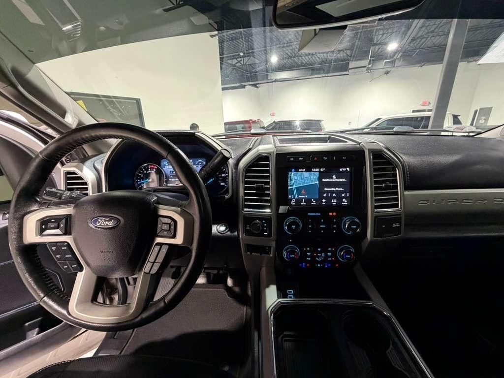 Ford F-250 SD Lariat Crew Cab 4WD 2017