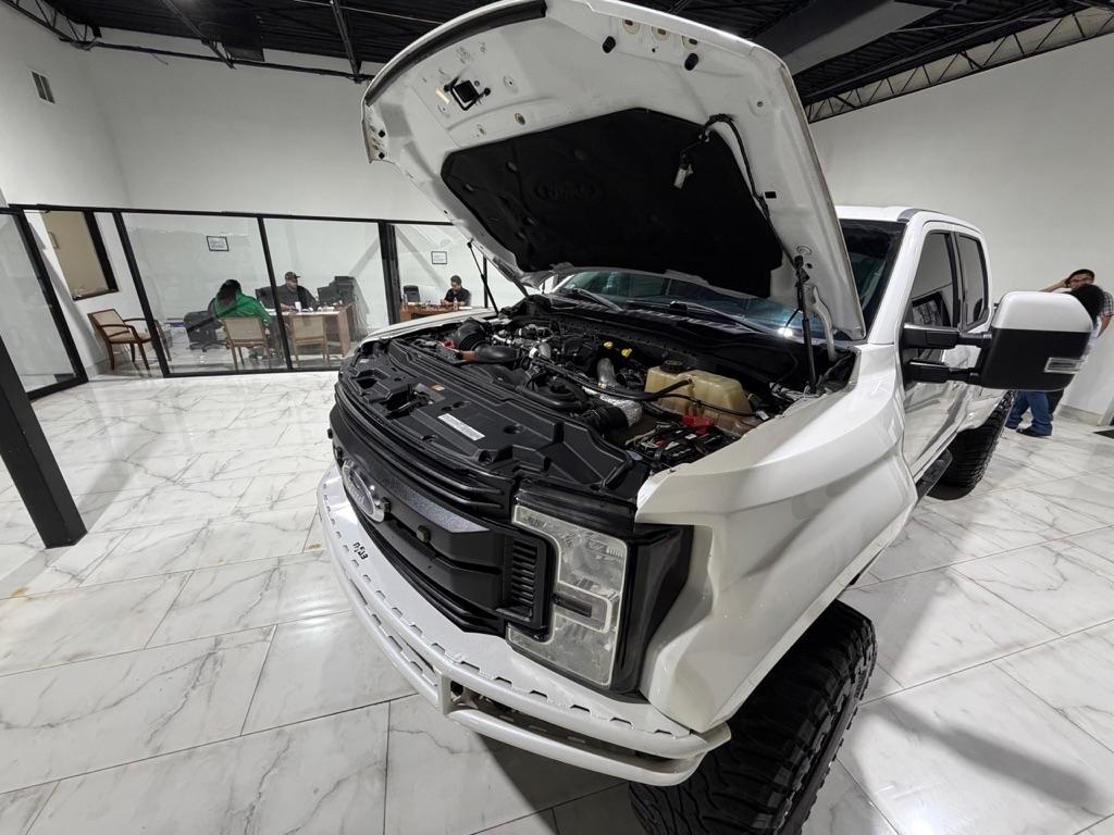 Ford F-250 SD Lariat Crew Cab 4WD 2017