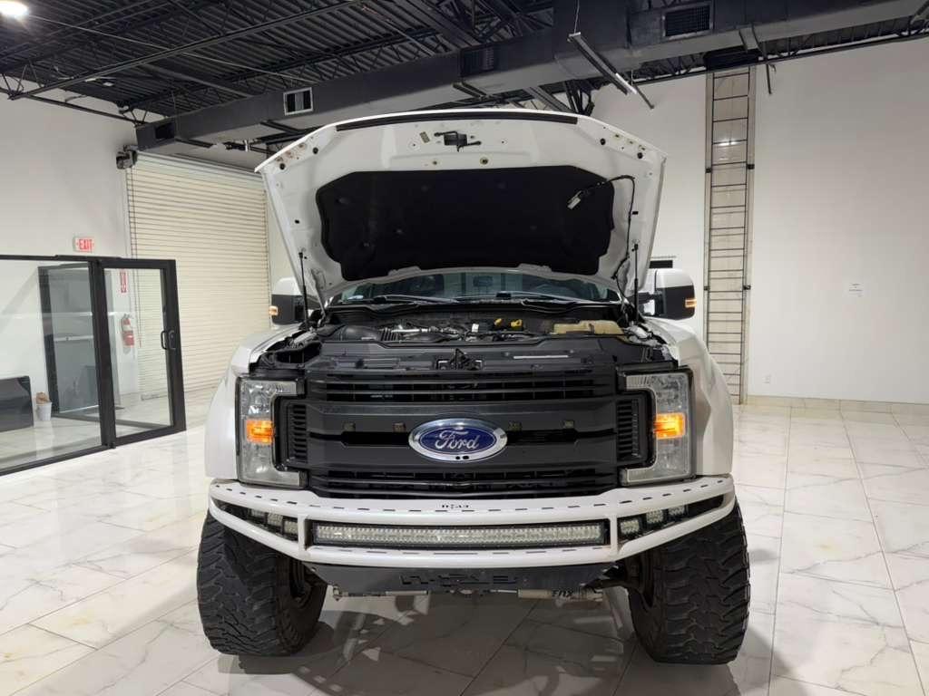 Ford F-250 SD Lariat Crew Cab 4WD 2017