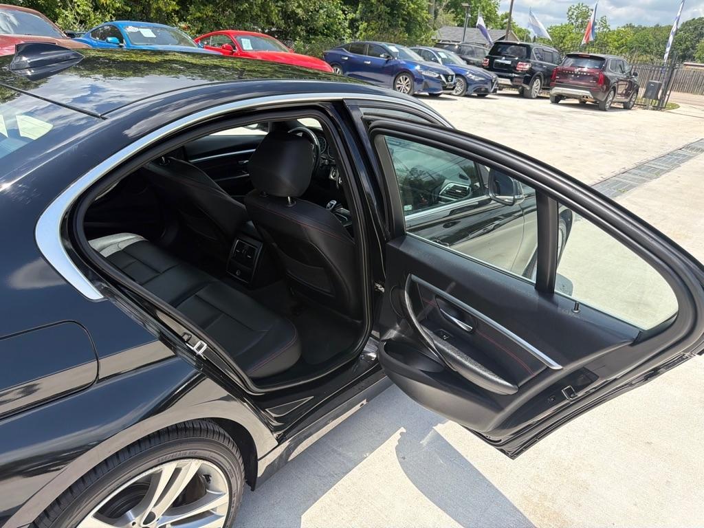 BMW 3-Series 330i SULEV Sedan 2018