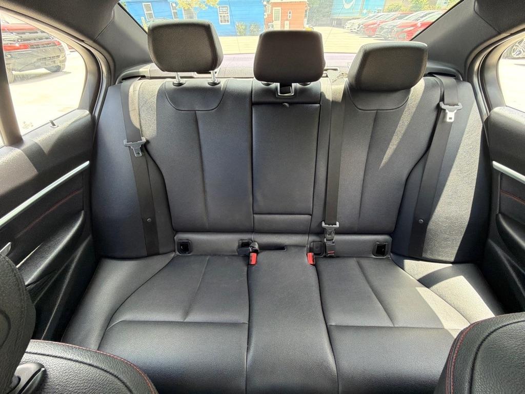 BMW 3-Series 330i SULEV Sedan 2018