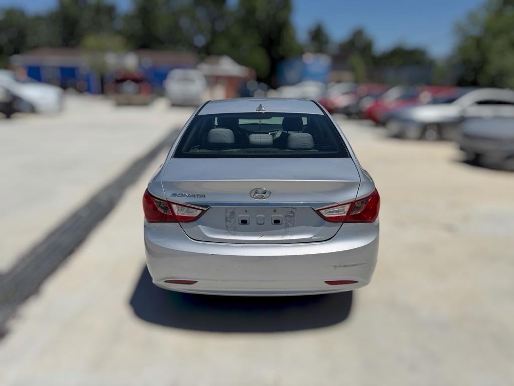 2012 Hyundai Sonata GLS - Photo 10