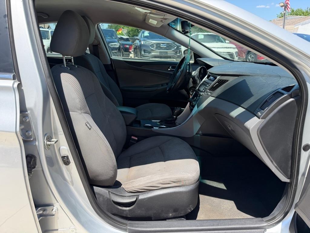Hyundai Sonata GLS Auto 2012