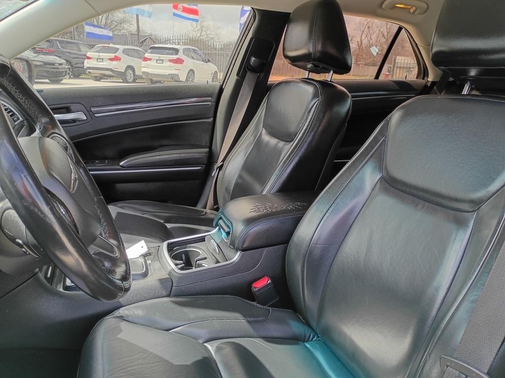 Chrysler 300 Touring L 2022